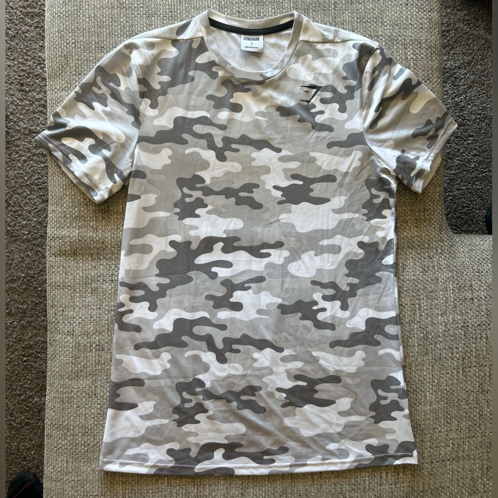 Gymshark Gray Camouflage Short Sleeve Tee